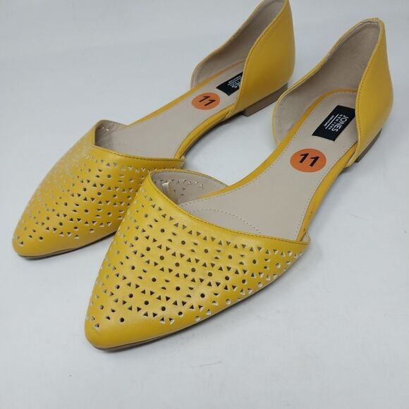 JONES NEW YORK SIGNATURE. YELLO GOLD SANDAL. SIZE 11. - Picture 16 of 16